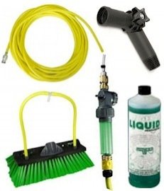 UNGER HI-FLO KIT For cleaning facia and soffits.